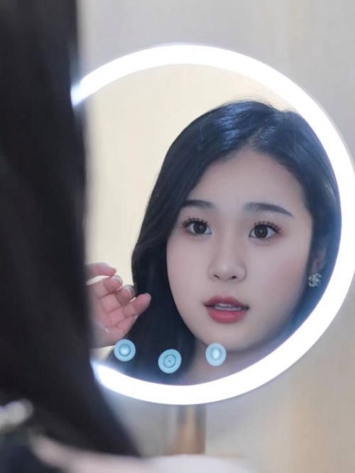 救手残党让化妆变得得心应手MG不朽情缘歌岚美妆镜拯