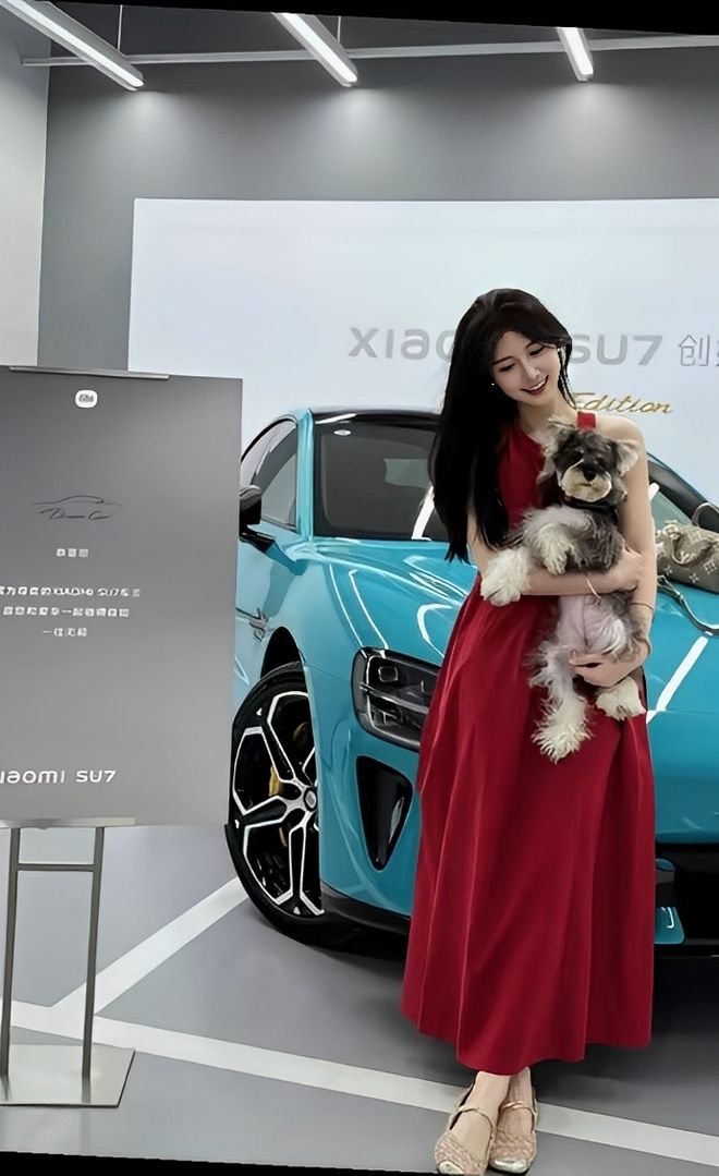 车主质量都这么高的吗？仙女也就长这样吧不朽情缘电子游戏网址小米SU7的美女(图10)