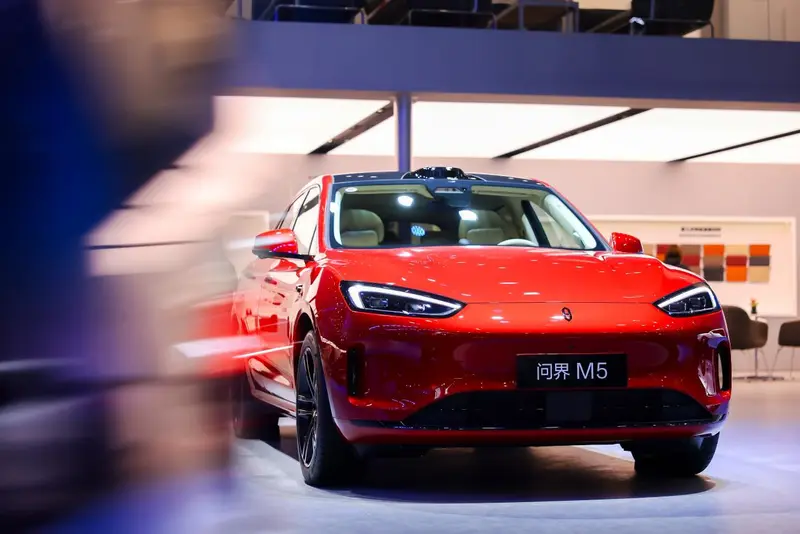 问界新M5 Ultra亮相广州车展mg不朽情缘一眼心动!陆地小坦克(图5) 问界新M5 Ultra亮相广州车展mg不朽情缘一眼心动!陆地小坦克(图5)
