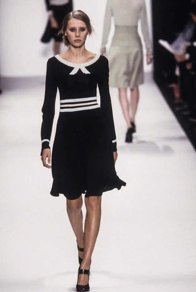 专辑封面他们还让法院变成秀场？不朽情缘平台登录网页庭审图变(图25)