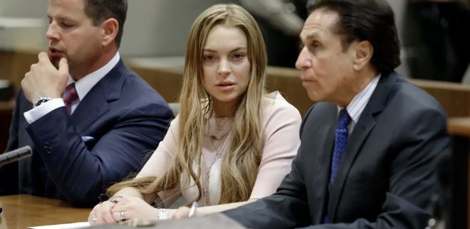 专辑封面他们还让法院变成秀场？不朽情缘平台登录网页庭审图变(图45)